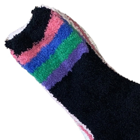 NEW 4pk cozy “be kind” socks - Picture 8 of 10